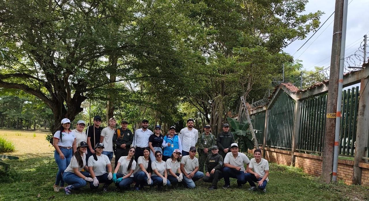 Estudiantes lideran jornada de limpieza y recuperación de cuerpos de agua en Arauca